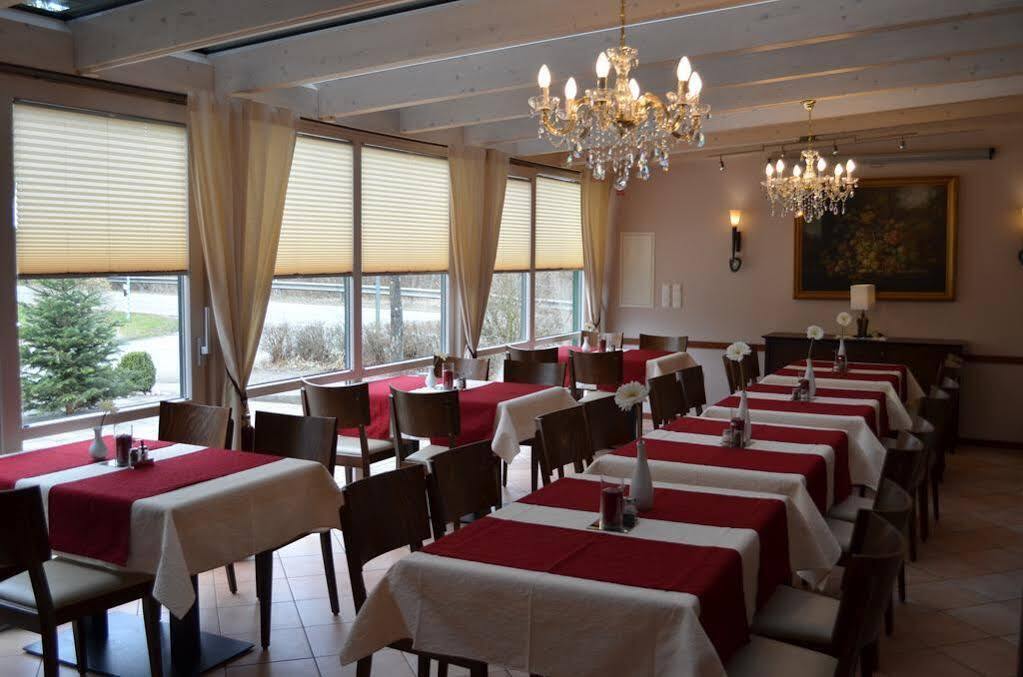 Hotel Zum Maximilian Bad Feilnbach Exteriör bild
